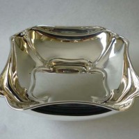 Art. 27 Ciotola QUADRIFOGLIO Mis.cm.15X15-18X18-21X21-24